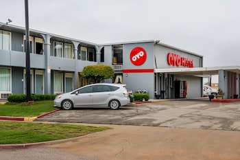 Oyo Hotel Wichita Falls - Downtown,,2 star