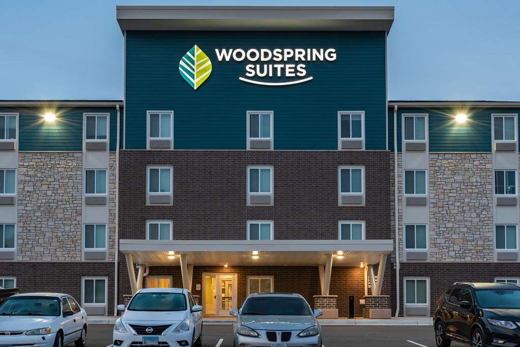 Woodspring Suites Minneapolis Airport Me,,2.5 star