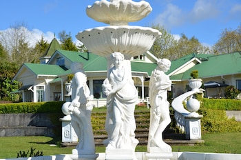 Country Villa Estate,,3 star