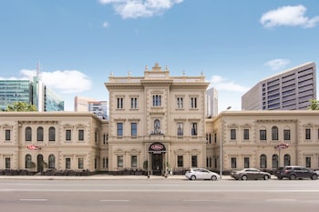adina apartment hotel adelaide treasury