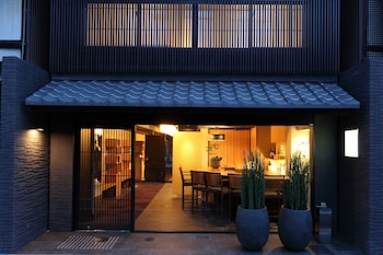 grace villa nijo jo castle