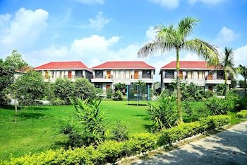 The Manrals Resort,,3 star