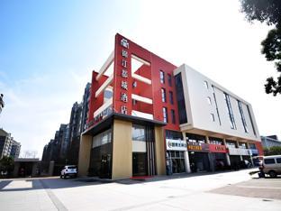 Jinjiang Metropolo Hotel Nanjing Jiangjun Dadao Hehai University Branch,,3 star