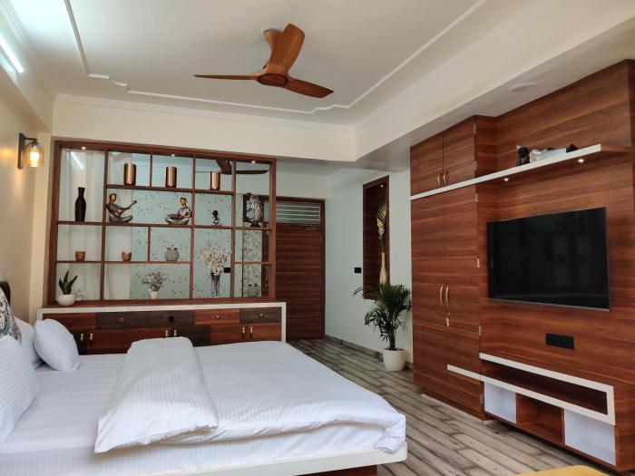 shanti villas luxury home stay apartment