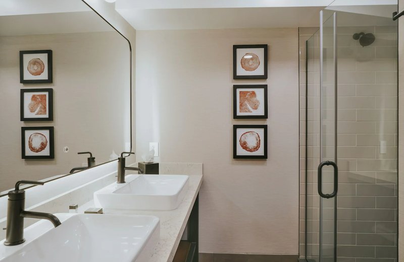 Huntley Lodge At Big Sky Resort,Gallatin County>>Big Sky,3.5 star