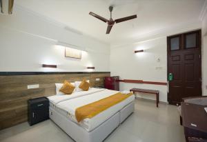 Nettoor Pavilion,Kazhuthumuttu>>Kochi,3 star