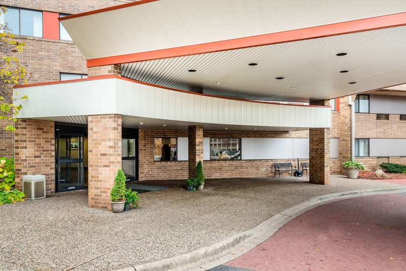 quality inn and suites mall of america msp airport