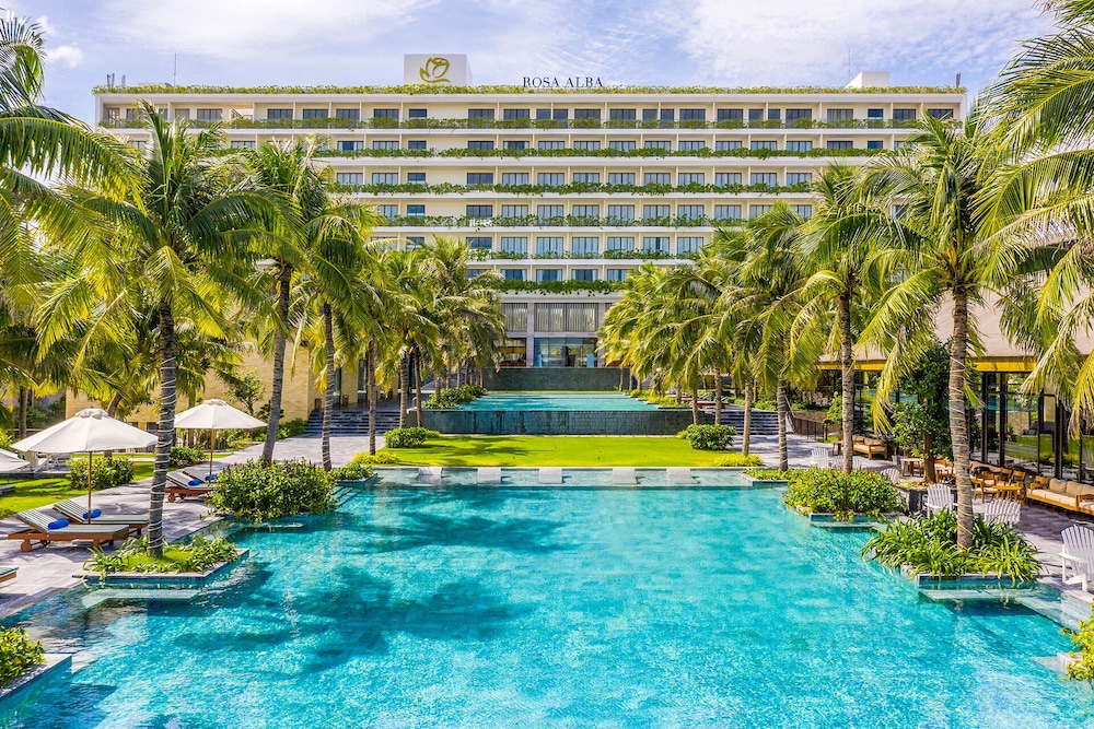 Rosa Alba Resort & Villas Tuy Hoa,Phu Yen Province>>Tuy Hoa,4.5 star