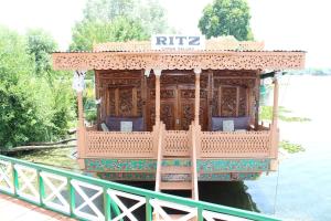 Ritz Houseboat Srinagar