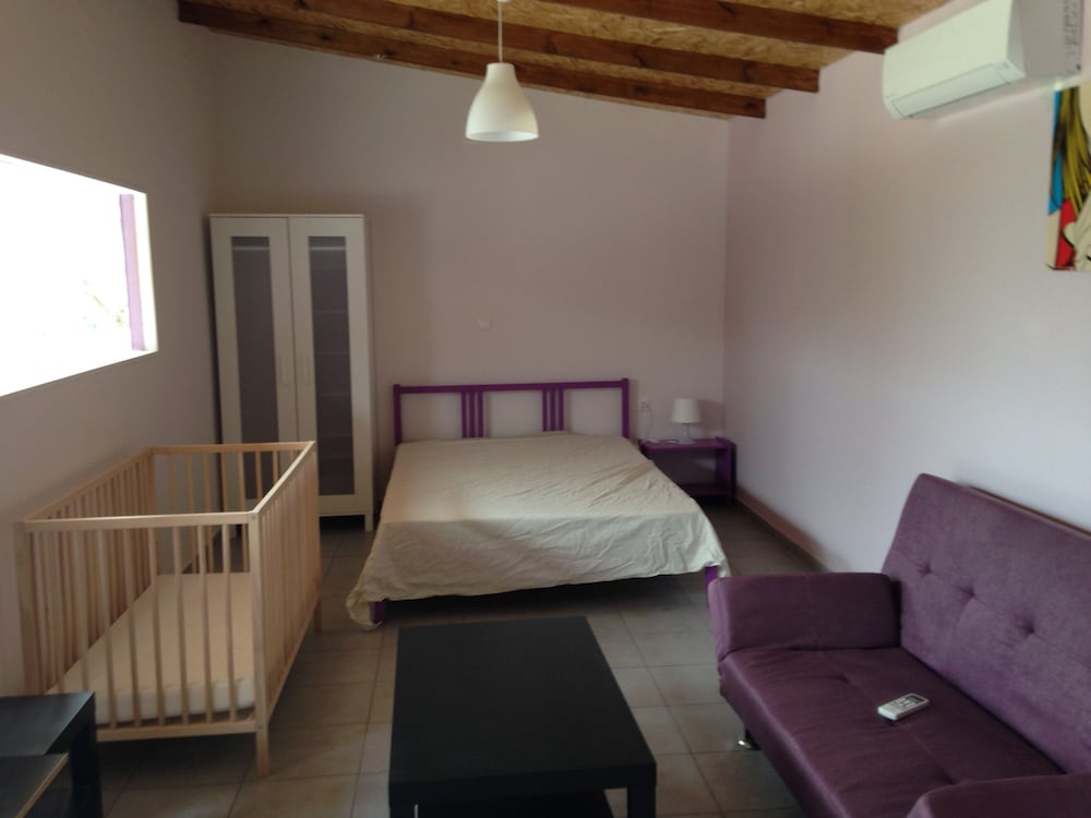 New And Colorful Studio Near Airport And Beach In Heraklion,,3 star