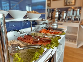 Holiday Express  Orbi City,New Boulevard>>Batumi,0 star