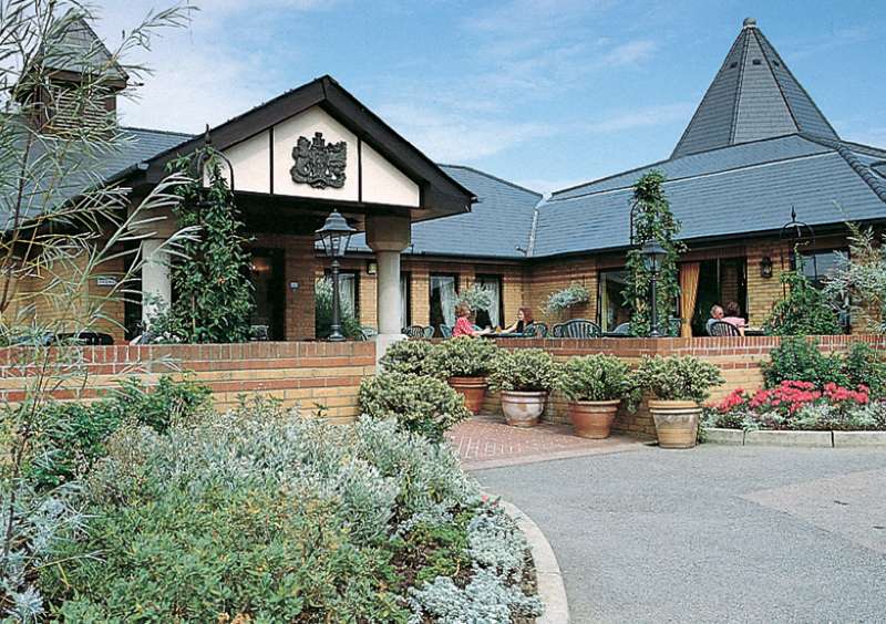 Bridgewood Manor