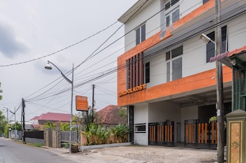 koolkost near state museum of north sumatera medan