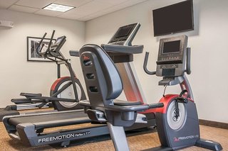 sleep inn and suites devils lake