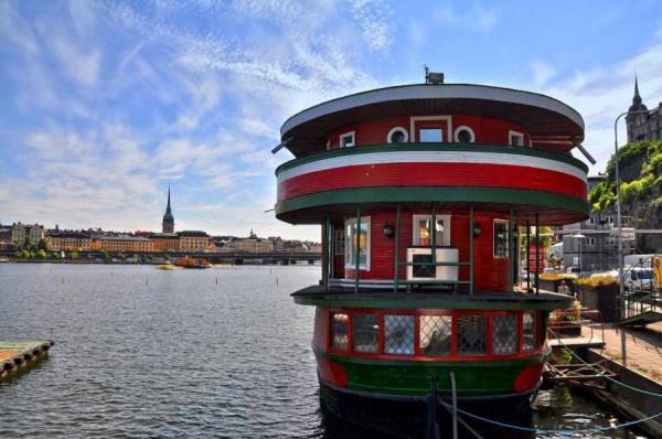 den roda baten
