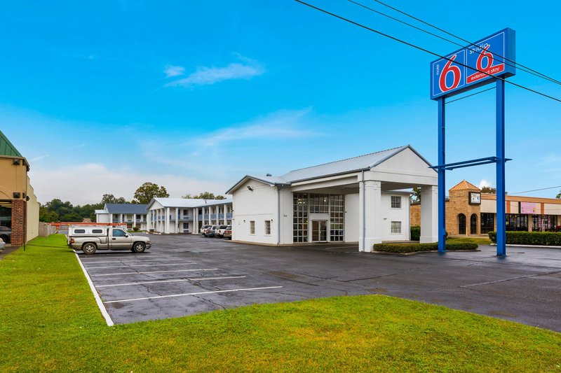 motel 6 alexandria la south