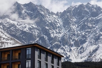 Intourist Kazbegi,Kazbegi>>Gudauri,4 star