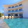 blue eye hotel