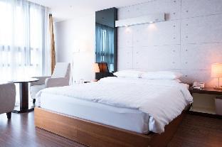 sunset hotel