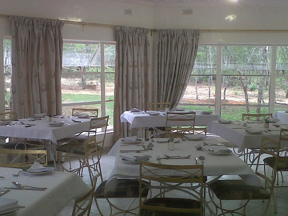 Nora Valley Lodge,Harare>>Goromonzi,3 star