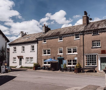 Coffee & Stays At Cartmel Square