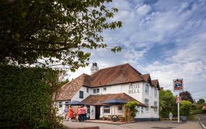 The Blue Bell At Cocking,Chichester>>Bepton,3.5 star
