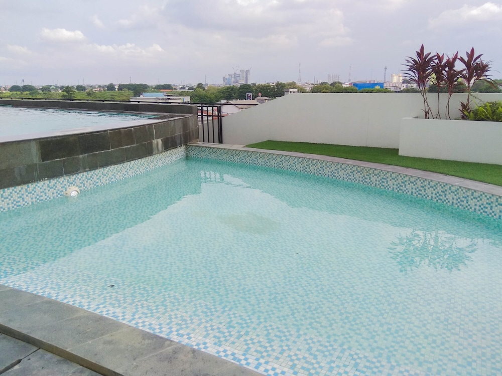 comfy and minimalist 1br patraland urbano apartment near bekasi station