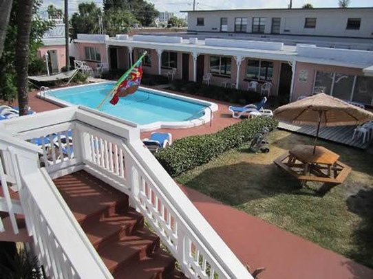 Hotel Cabana Clearwater Beach,Clearwater>>Belleair,3 star