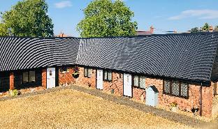 Hunt House Quarters,,4 star