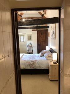 Hunt House Quarters,,4 star