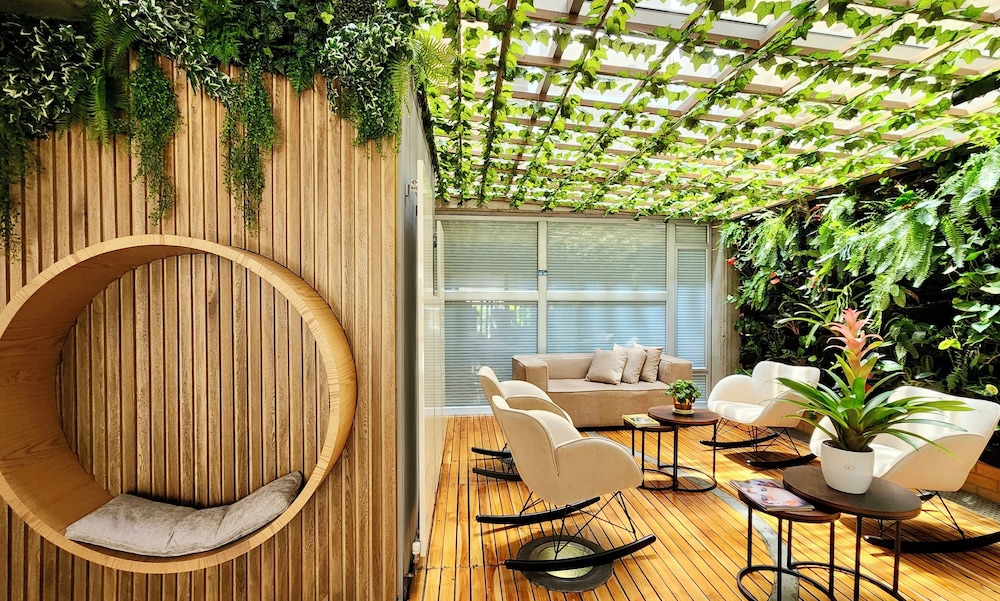 hotel 5 elementos corferias by hbp