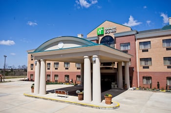 holiday inn express clanton by ihg