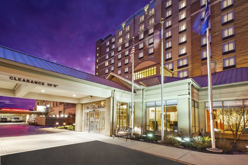 hilton garden inn cleveland downtown