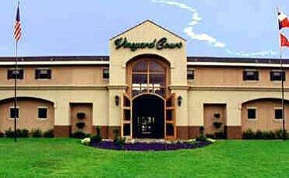 vineyard court designer suites hotel