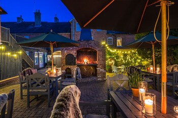 The Black Lion,Ipswich>>Essex,4 star
