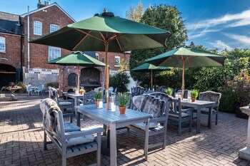 The Black Lion,Ipswich>>Essex,4 star