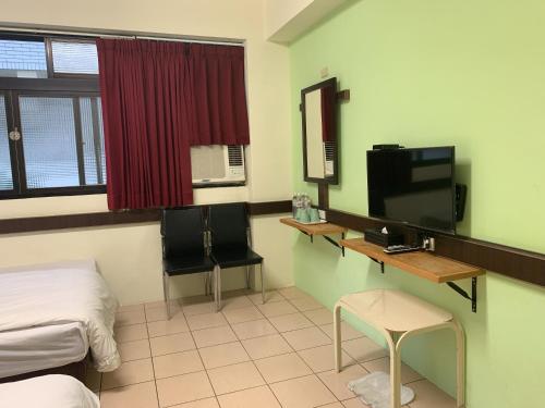 room-image