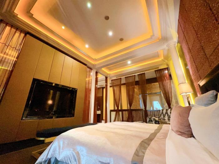 Lake Mountain View Hotel,East>>Hsinchu,1 star