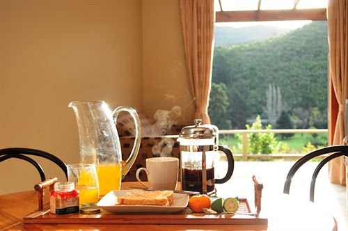 Silverstream Retreat,Porirua>>Lower Hutt,3 star