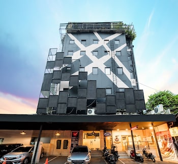 Infiniti Hotel,,1 star