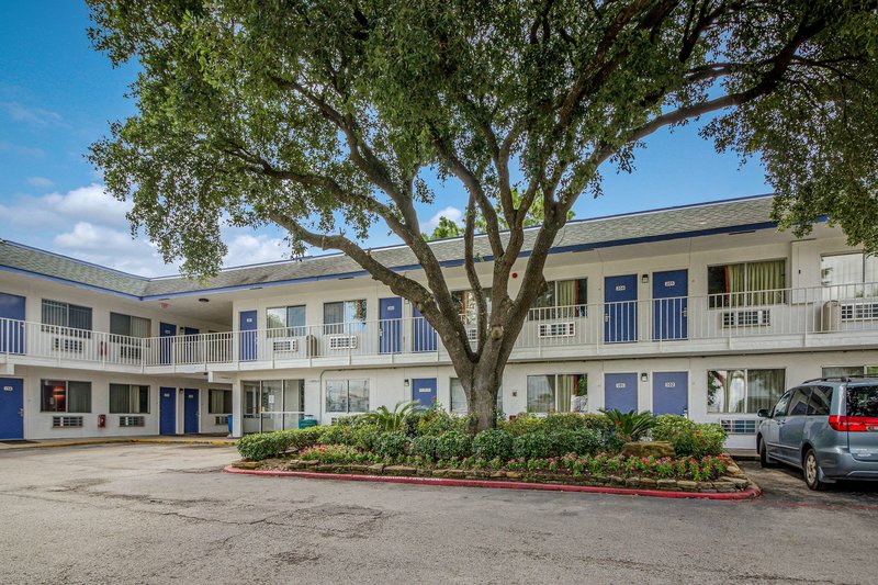 Motel 6 Conroe, Tx,Montgomery>>Conroe,2 star