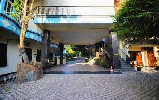 Hotel Gita Puri,,2 star