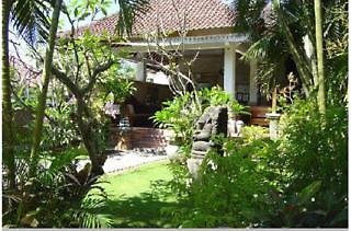 bumi ayu bungalows
