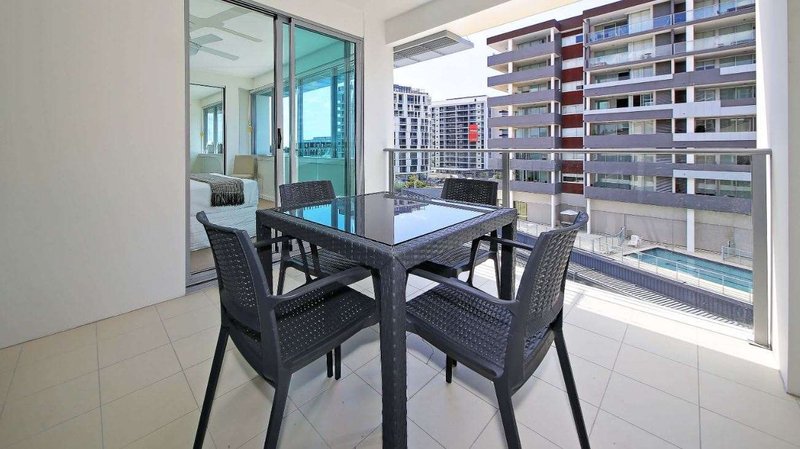 link portside wharf apartment hotel