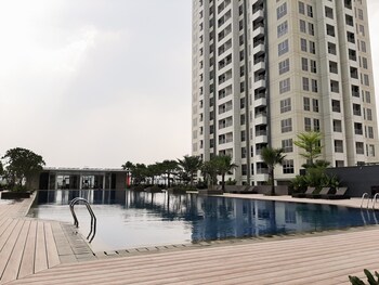 minimalist 1br apartment at m town signature