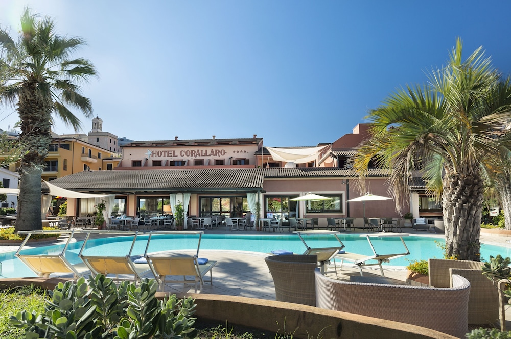 grand hotel corallaro