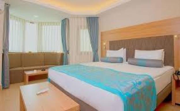 club and hotel letoonia