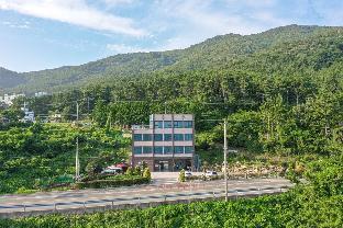 geoje marine castel pension