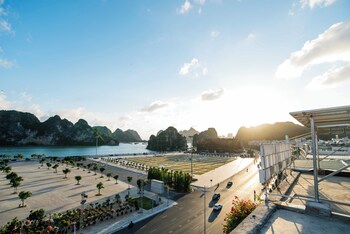 Hon Gai Hotel,Quang Ninh>>Ha Long,3 star