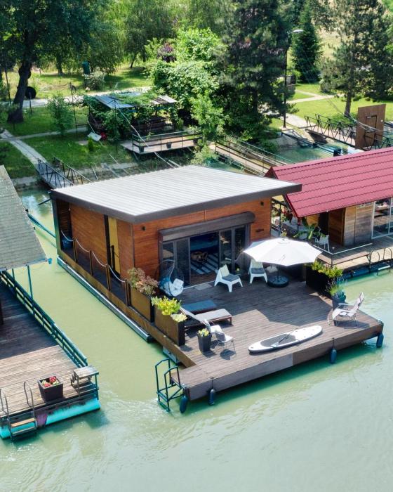 Beach House Belgrade,Karaburma>>Belgrade,4 star